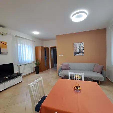 Apartment Petra Zadar